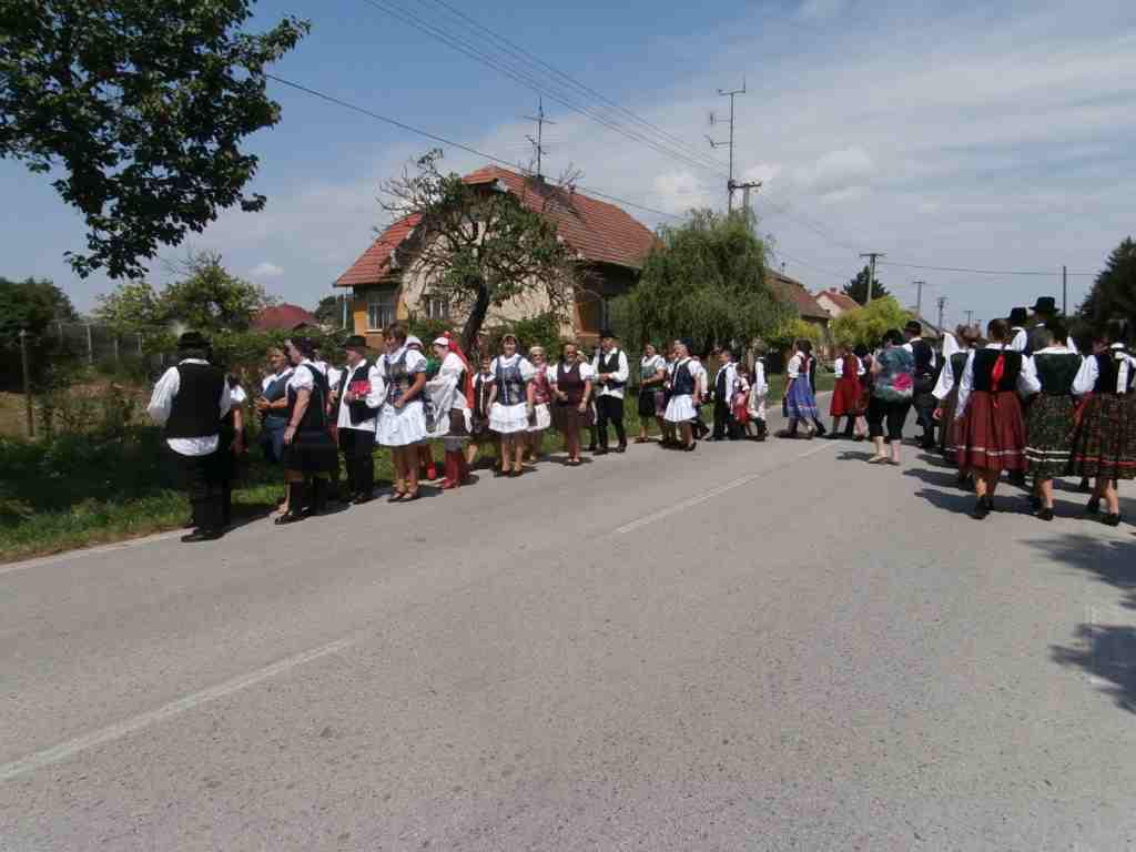 Fotogaléria 2016. 7. 23. Bény Népviseletek találkozója (40) 2016. 7. 23. Bény Népviseletek találkozója